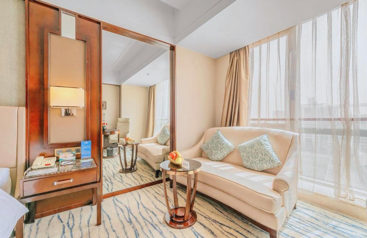 Kangda Howard Johnson Hotel Qingdao Xianlang Buitenkant foto